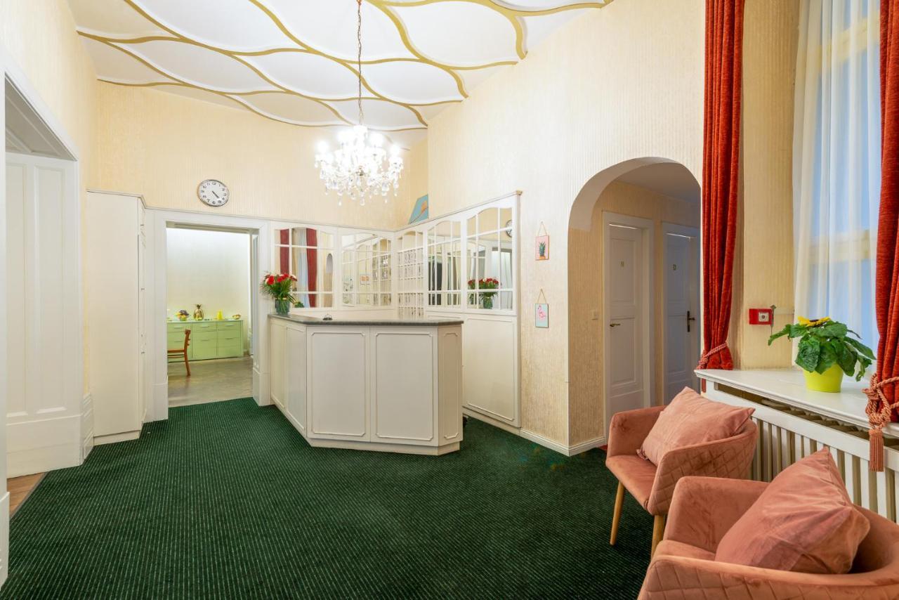 W22 Am Kurfuerstendamm Hotel 3*