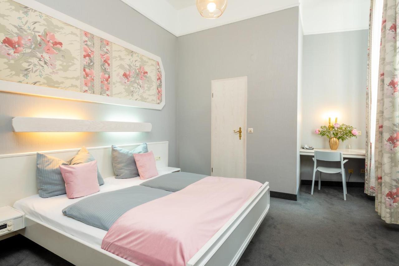 W22 Am Kurfuerstendamm 3* Berlin